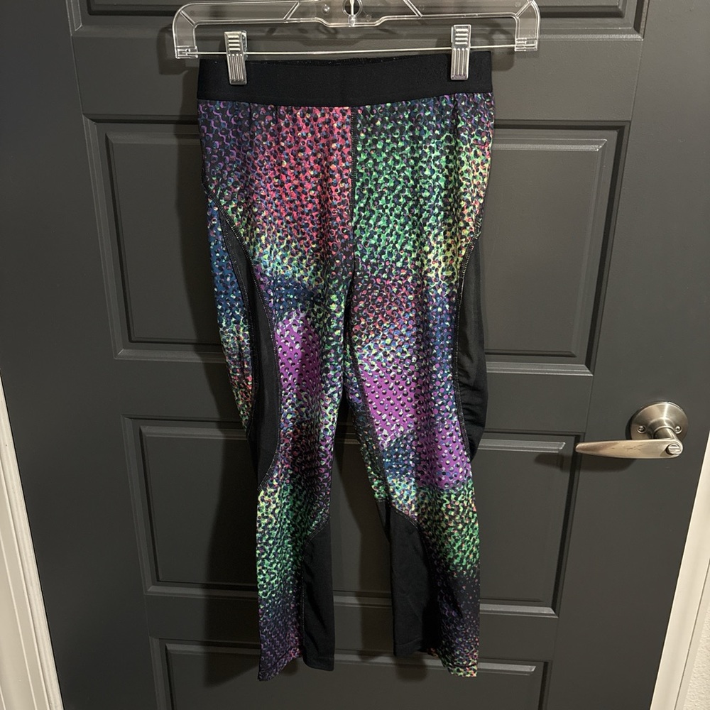 Nike patterned capri leggings with sheer side panels